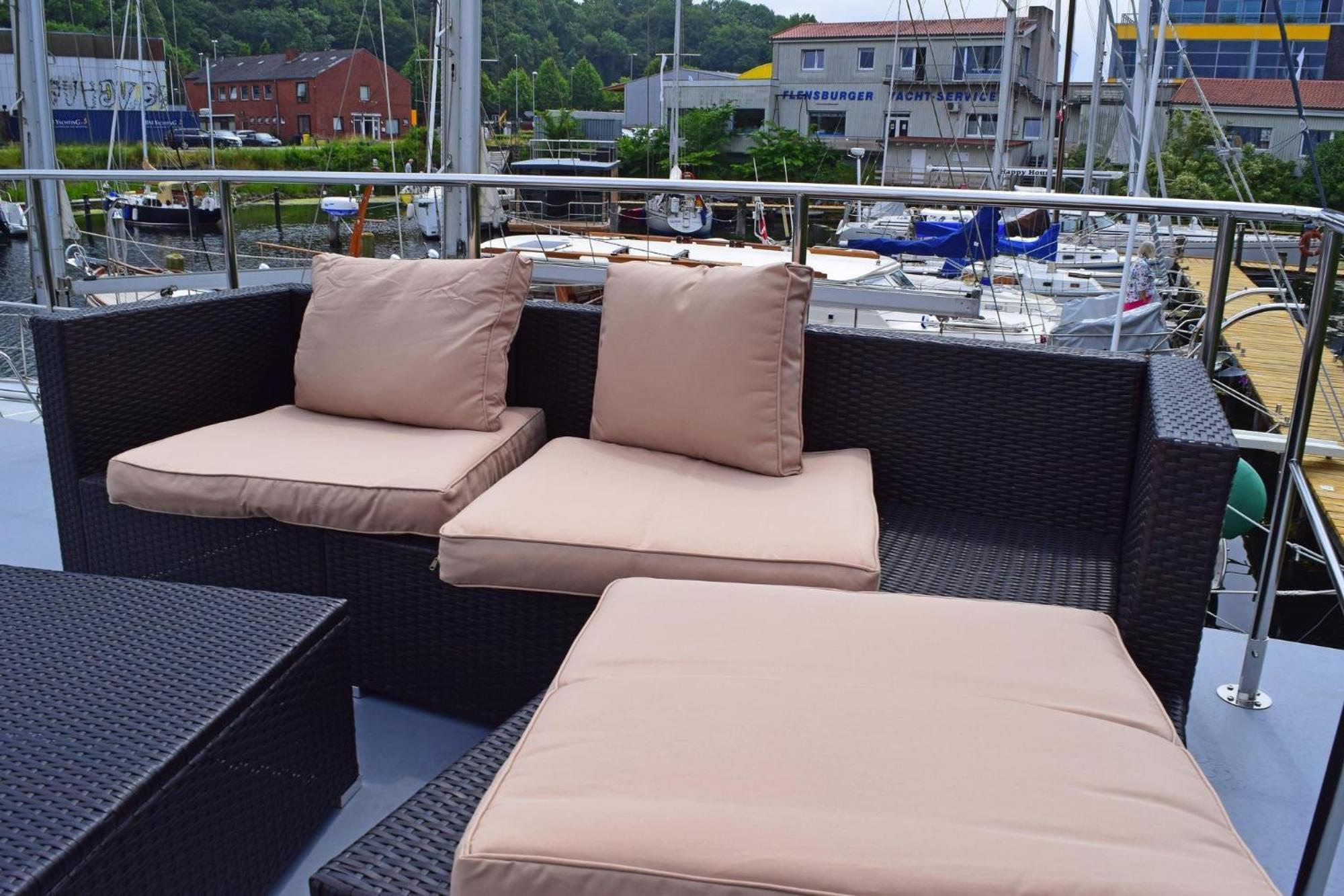 Houseboat Leni Flensburg Hotel Exterior photo