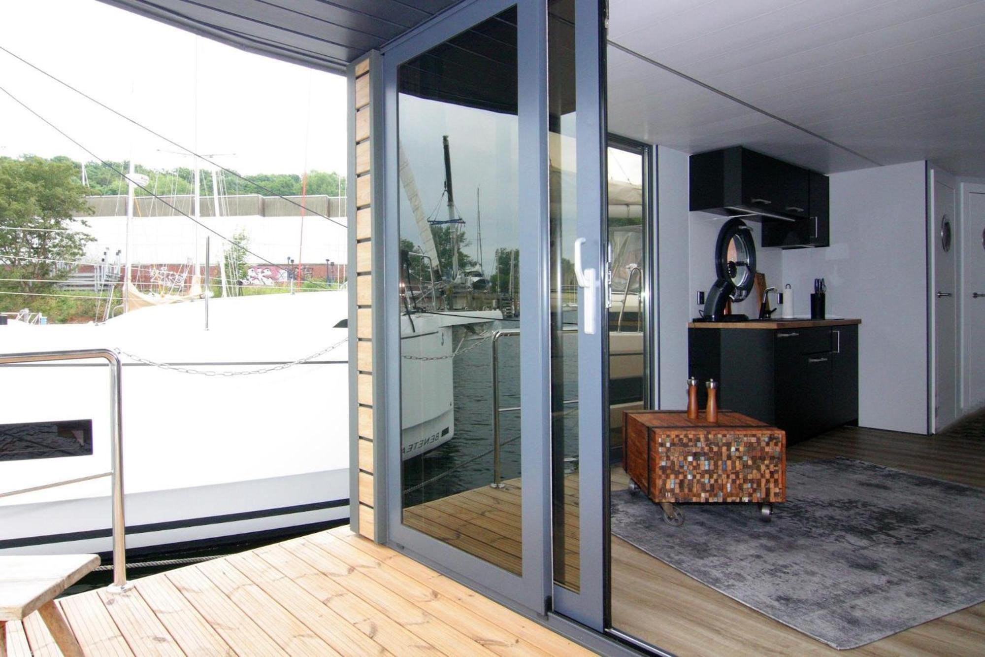 Houseboat Leni Flensburg Hotel Exterior photo