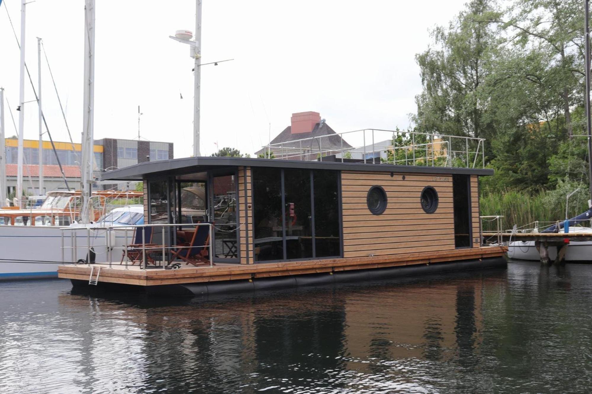 Houseboat Leni Flensburg Hotel Exterior photo